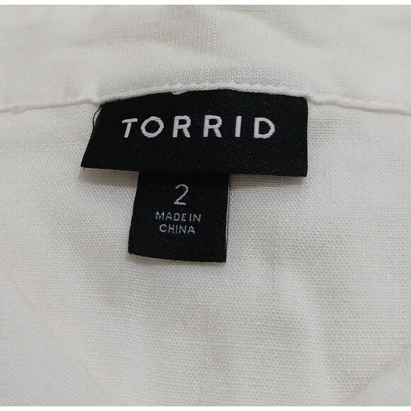 Torrid womens size 2xl longsleeve white soft button down shirt - Picture 4 of 6